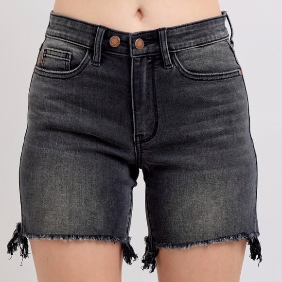 ✨NWT Judy Blue Full Size Long Cut Off 2 Button Dad Denim Shorts Plus Size - Picture 1 of 10